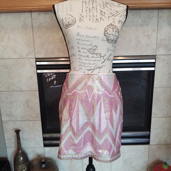 Decree Large Sequins Skirt....or Top!! Gorgeous!! - Picture 6 of 11